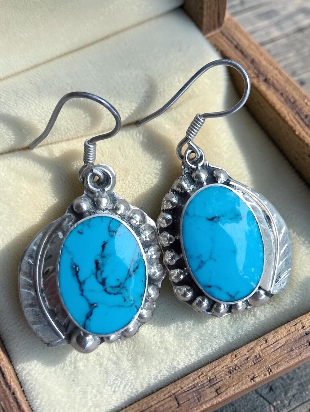 🔥 Ah-mazing Vintage Sterling Turquoise Feather Earrings